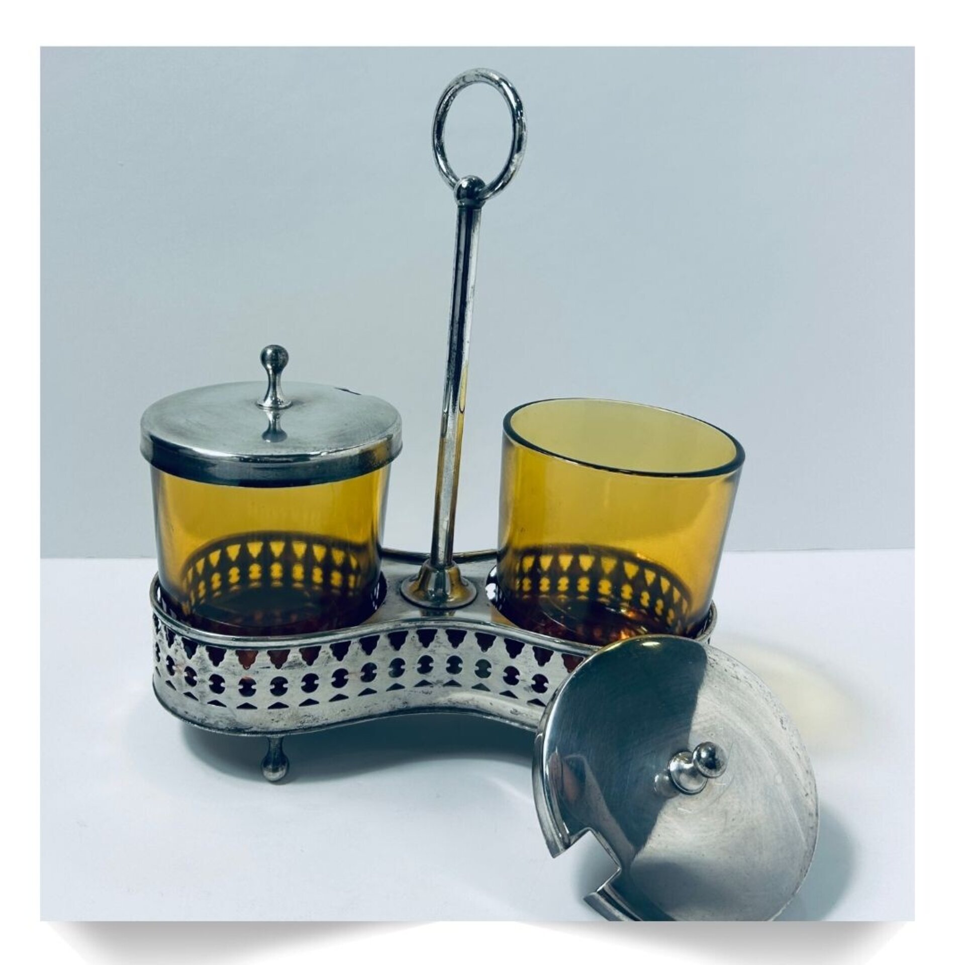 Precioso dispensador con soporte metálico con dos vasos - 4