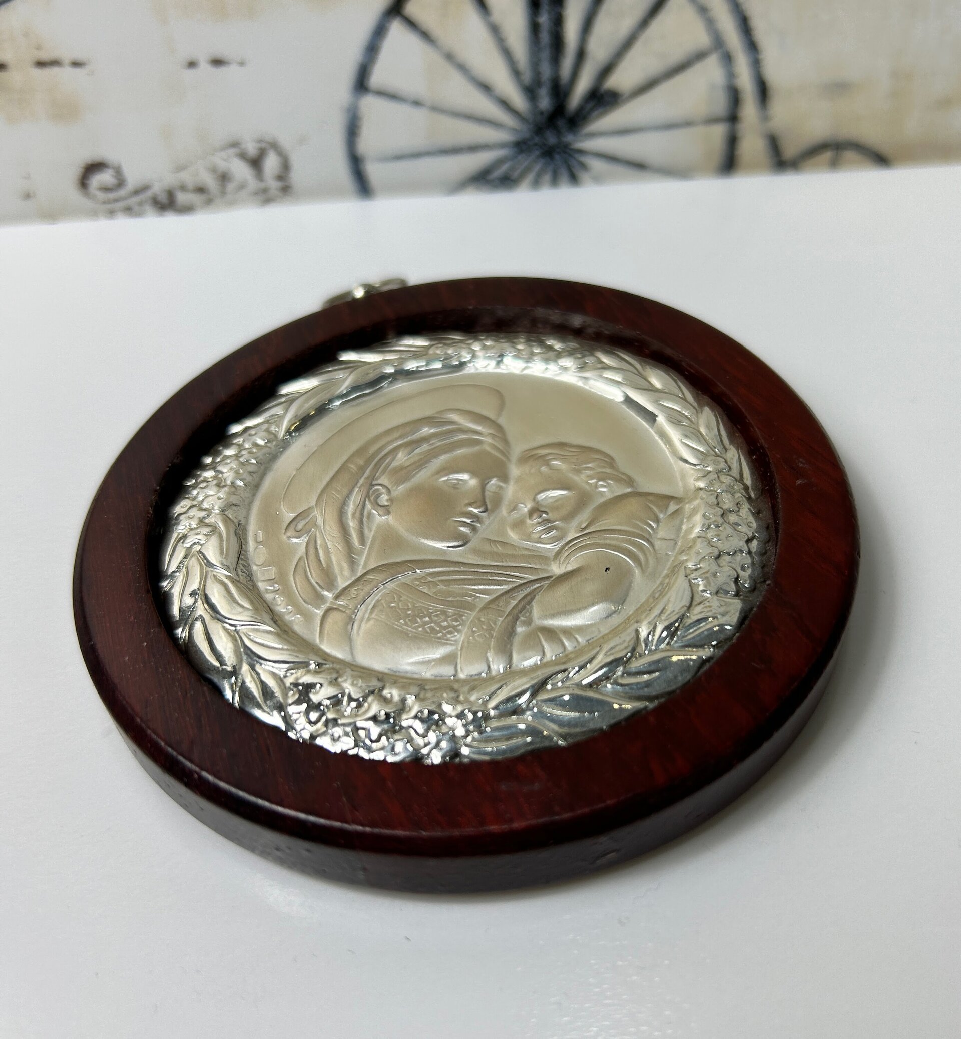 Retablo de plata italiana con base de madera - 2