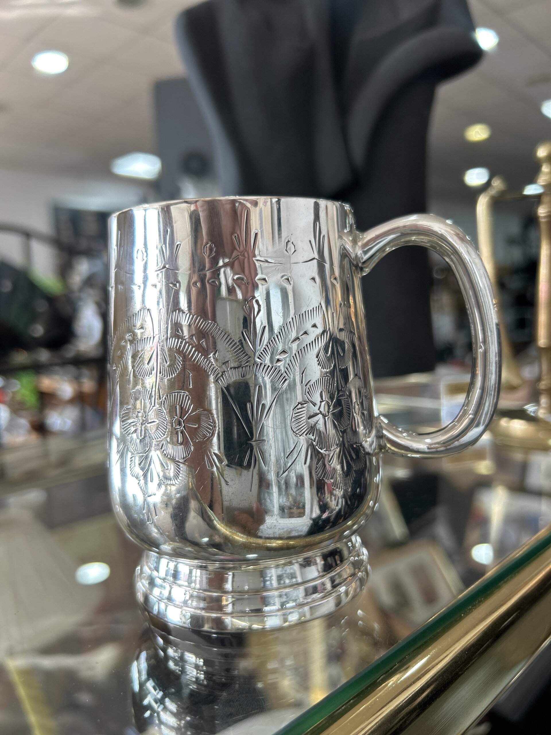Elegante taza o jarra de alpaca grabada - 5