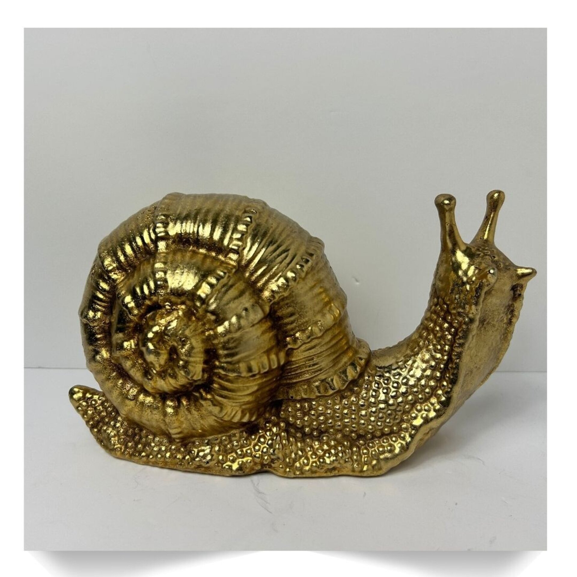 Preciosa figura de bronce de un caracol  hecha a mano. - 6