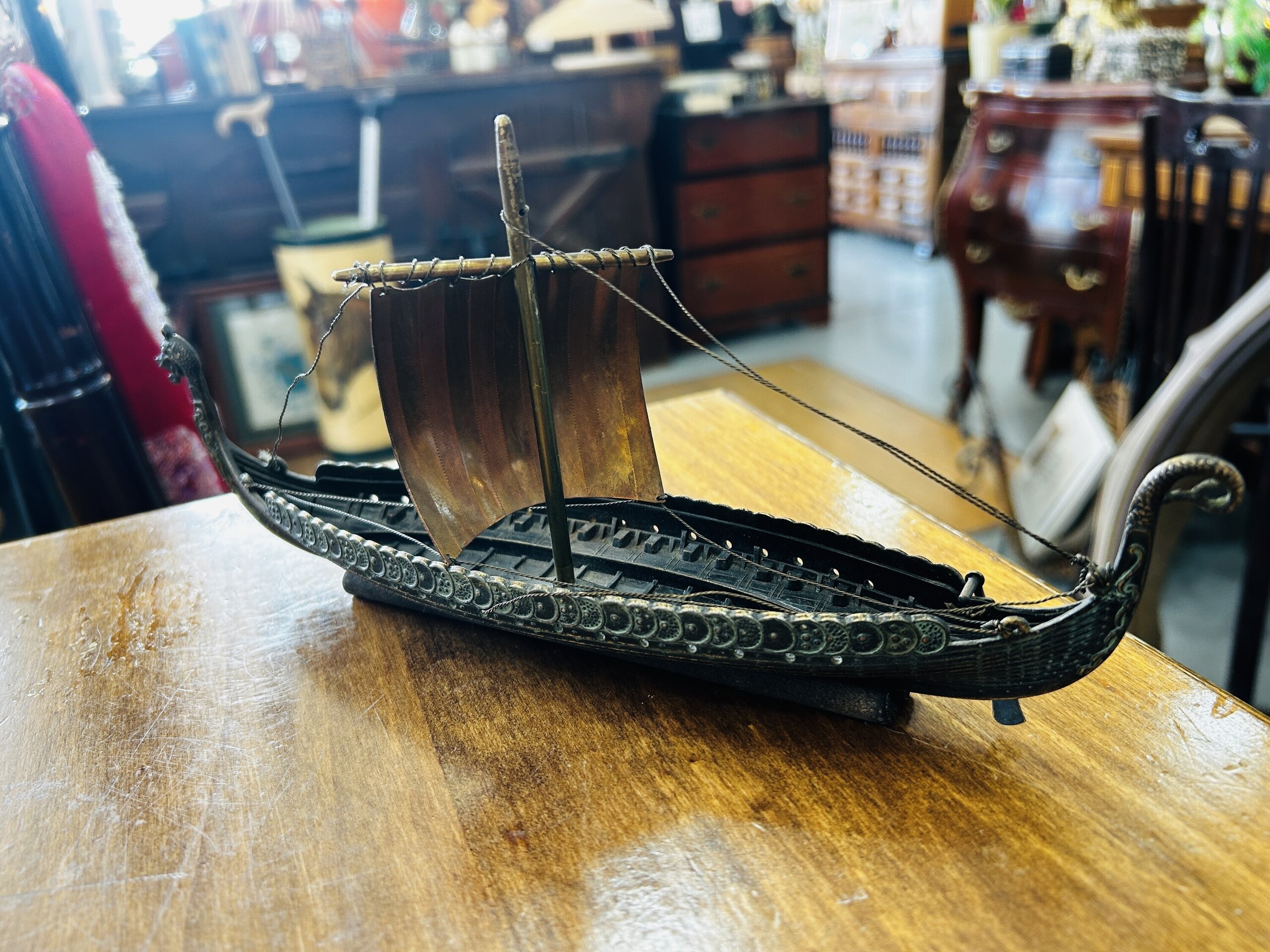Barco Vikingo Artesanal Decorativo en bronce - 5
