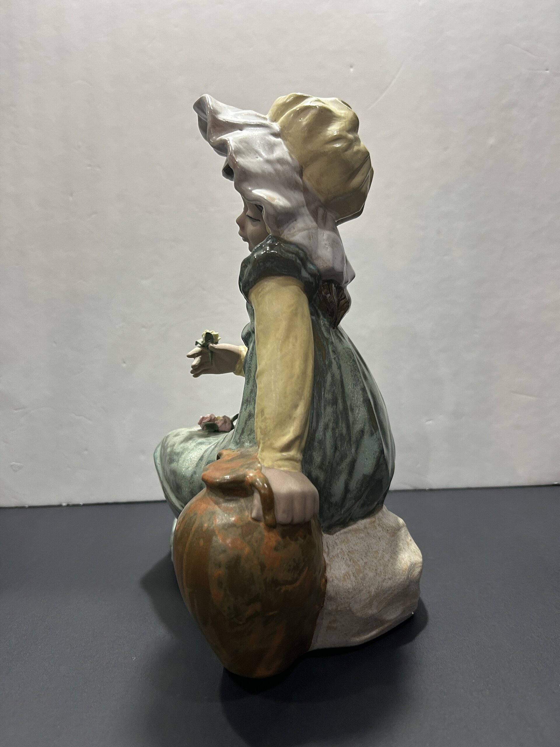 Figura de porcelana de la marca Tengra - 5