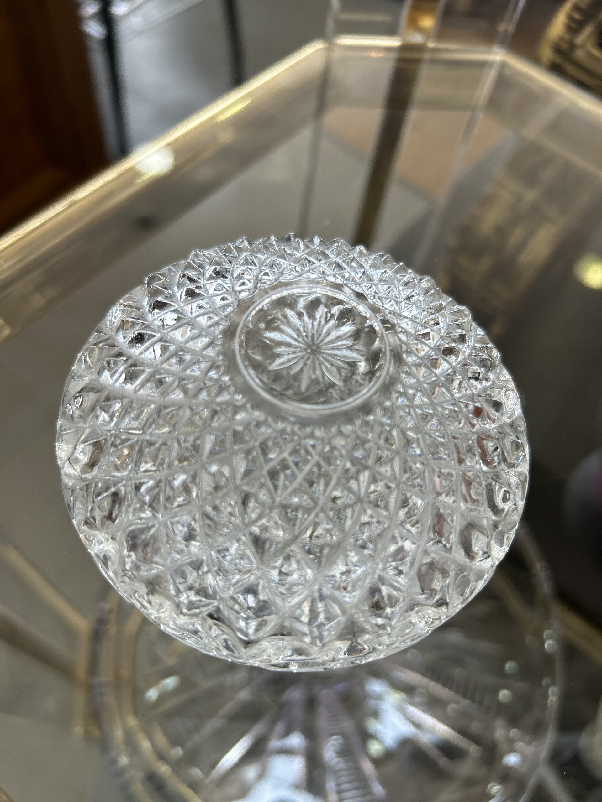 Bombonera o caja de joyas de cristal tallado - 3