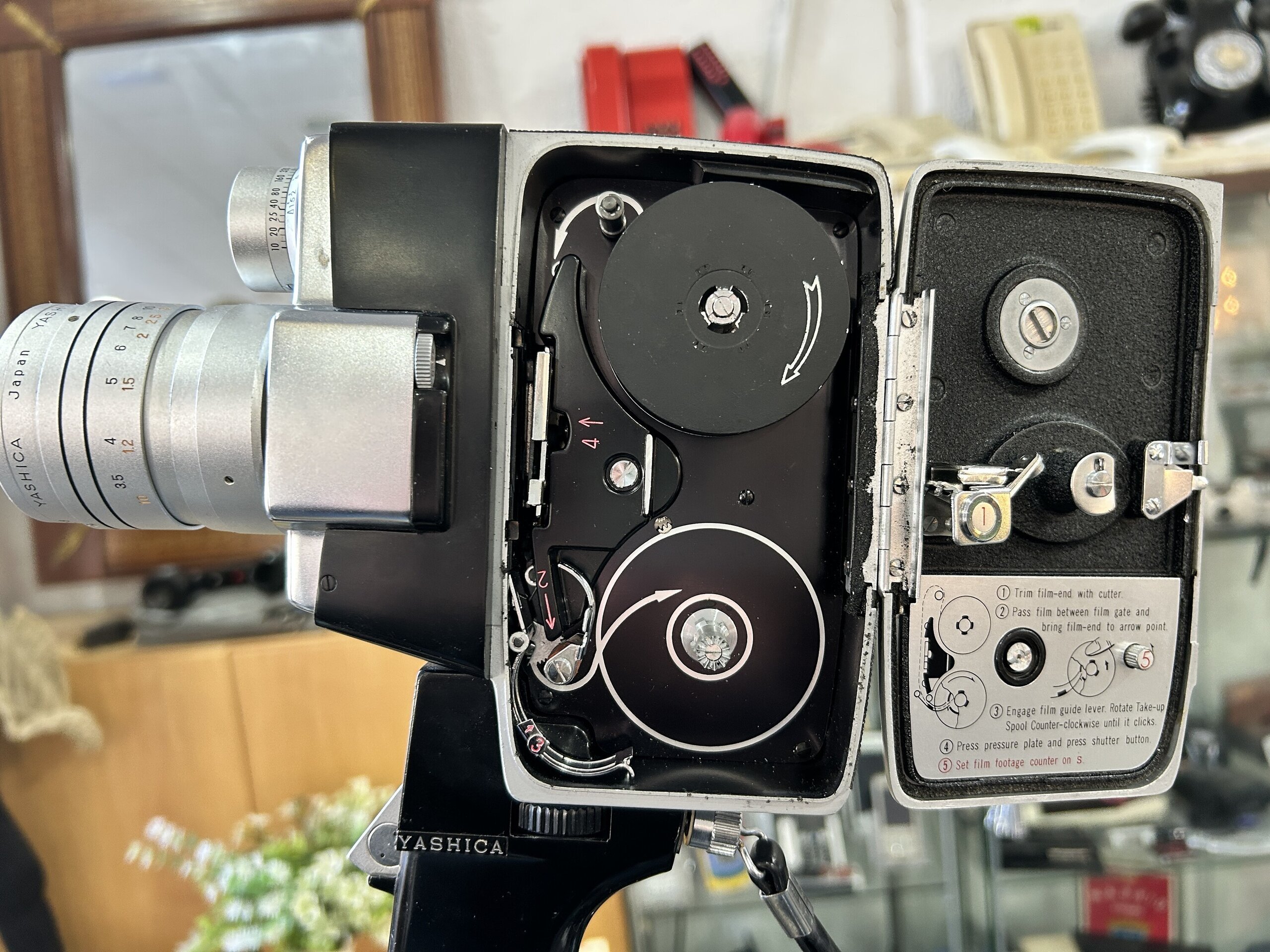 Camara de cine antigua YASHICA, Autolanding Power - 7
