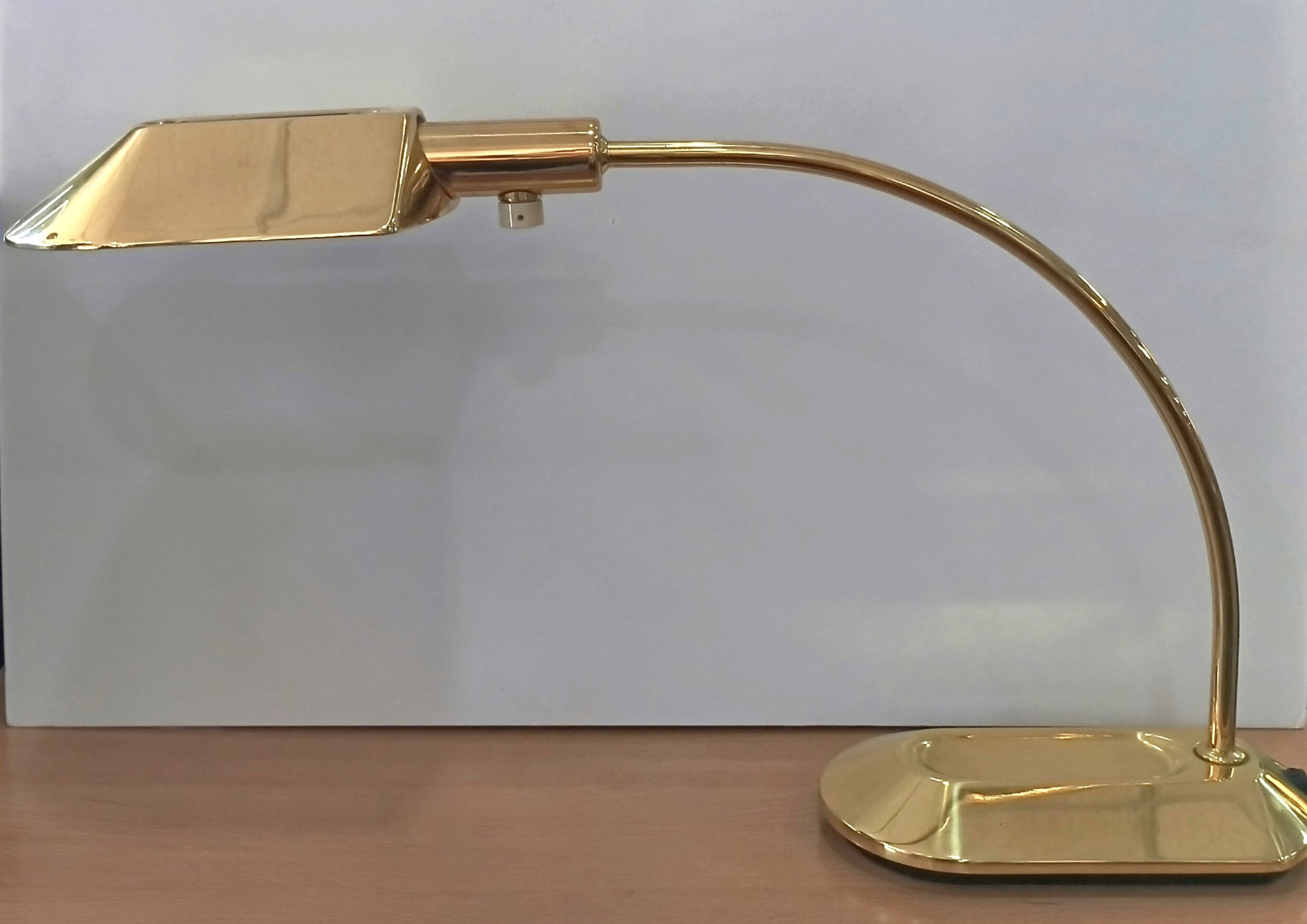 Elegante lámpara de escritorio Metalarte - 6