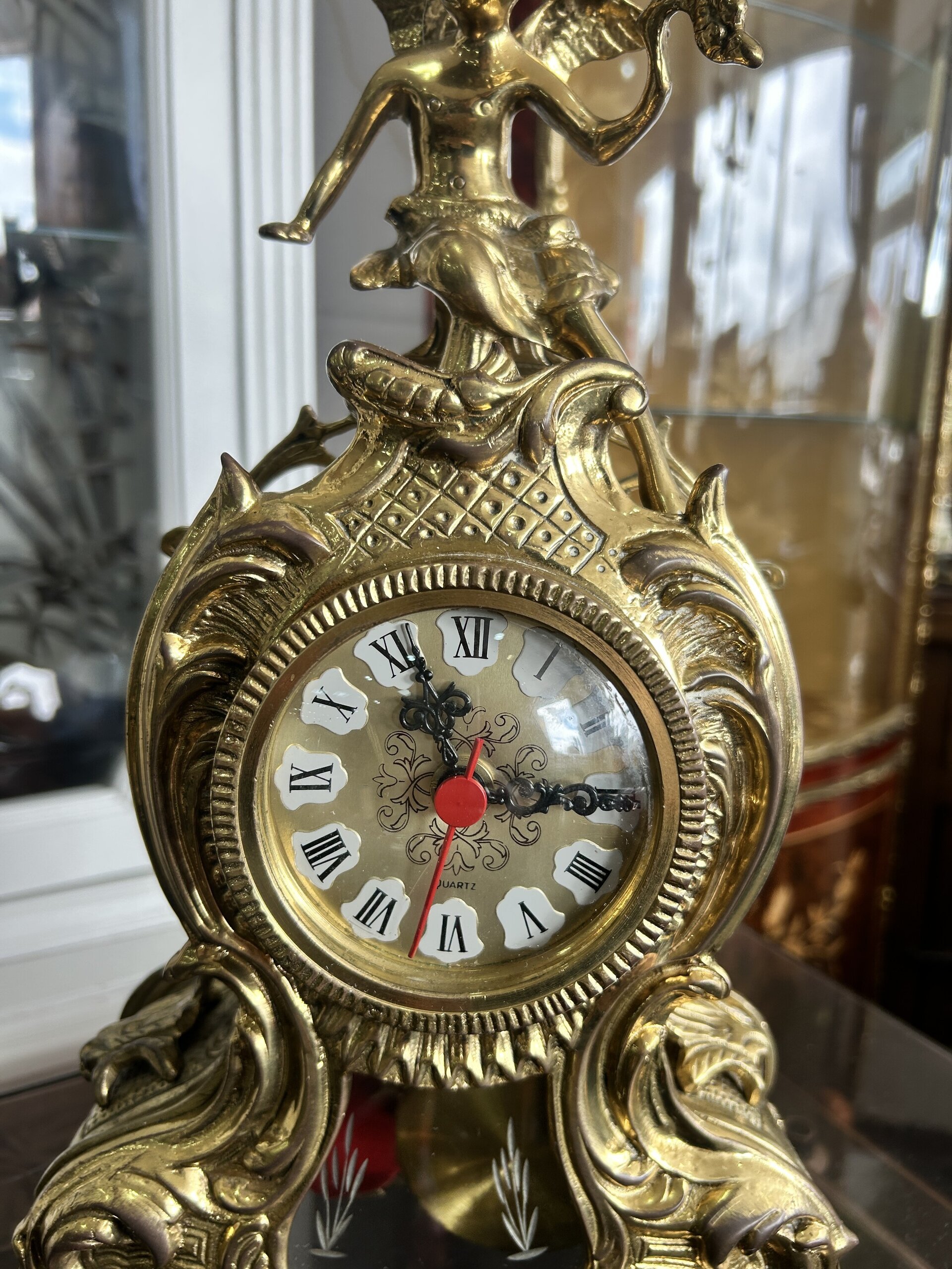 Reloj de bronce antiguo con péndulo - 5