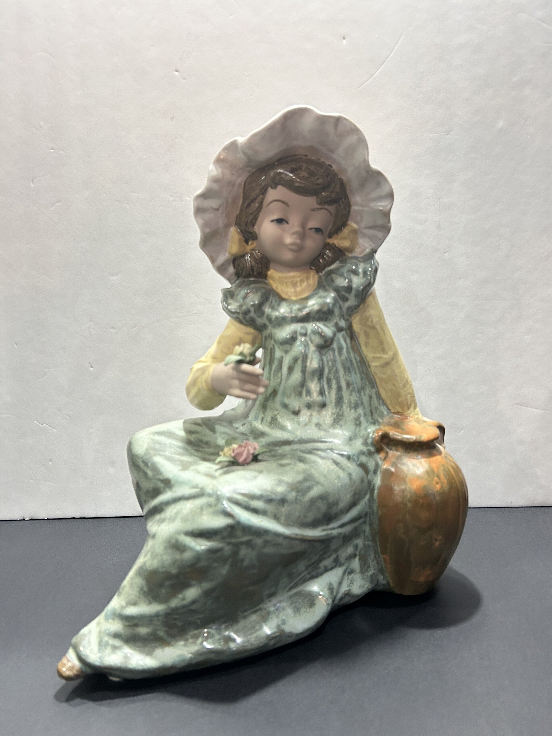Figura de porcelana de la marca Tengra - 3
