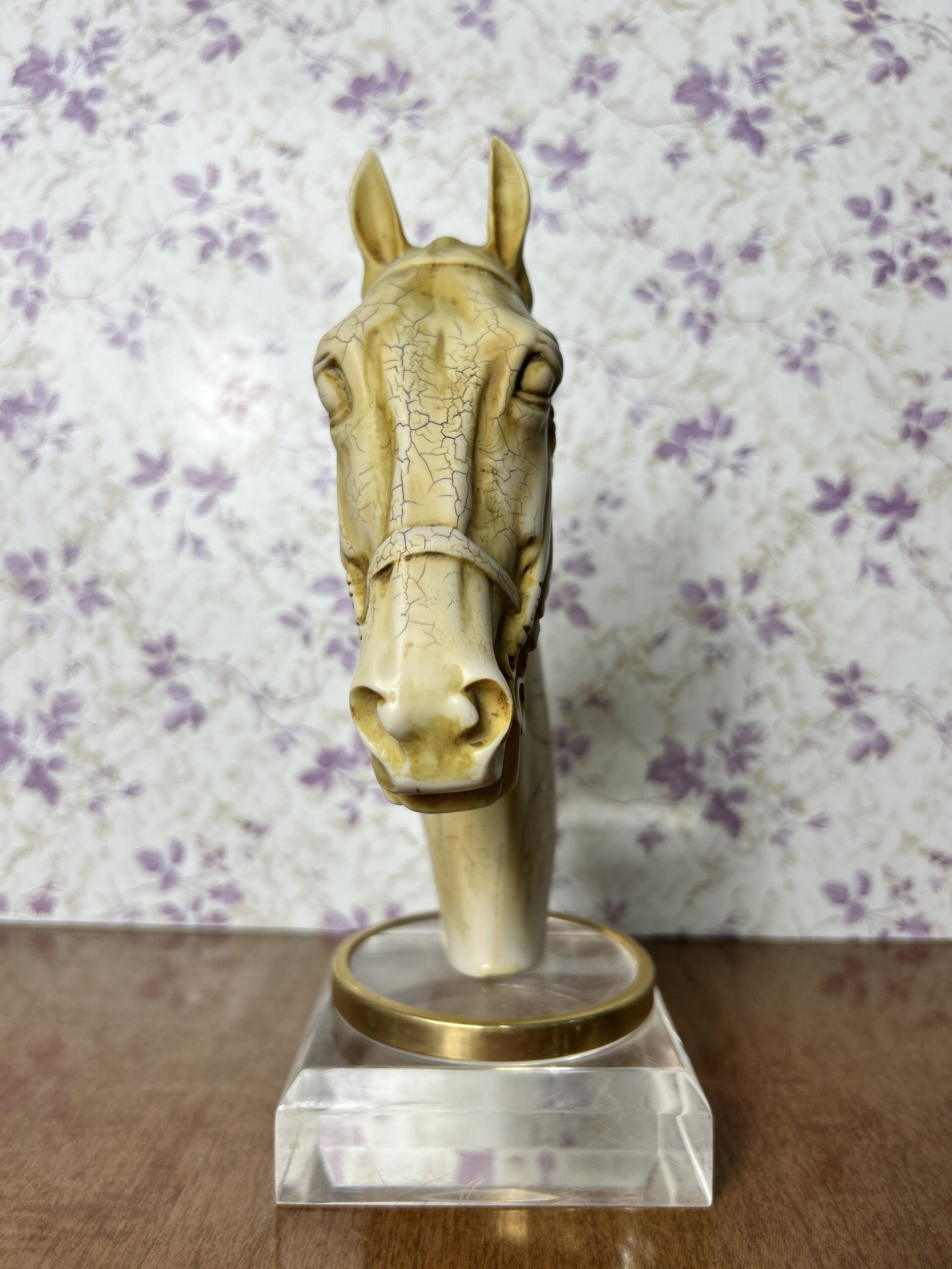 Hermosa escultura de cabeza de caballo en resina - 4