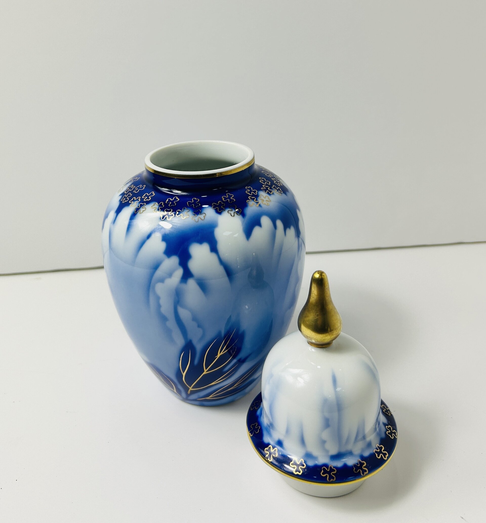 Antiguo Pequeño tarro de porcelana Fukagawa - 2
