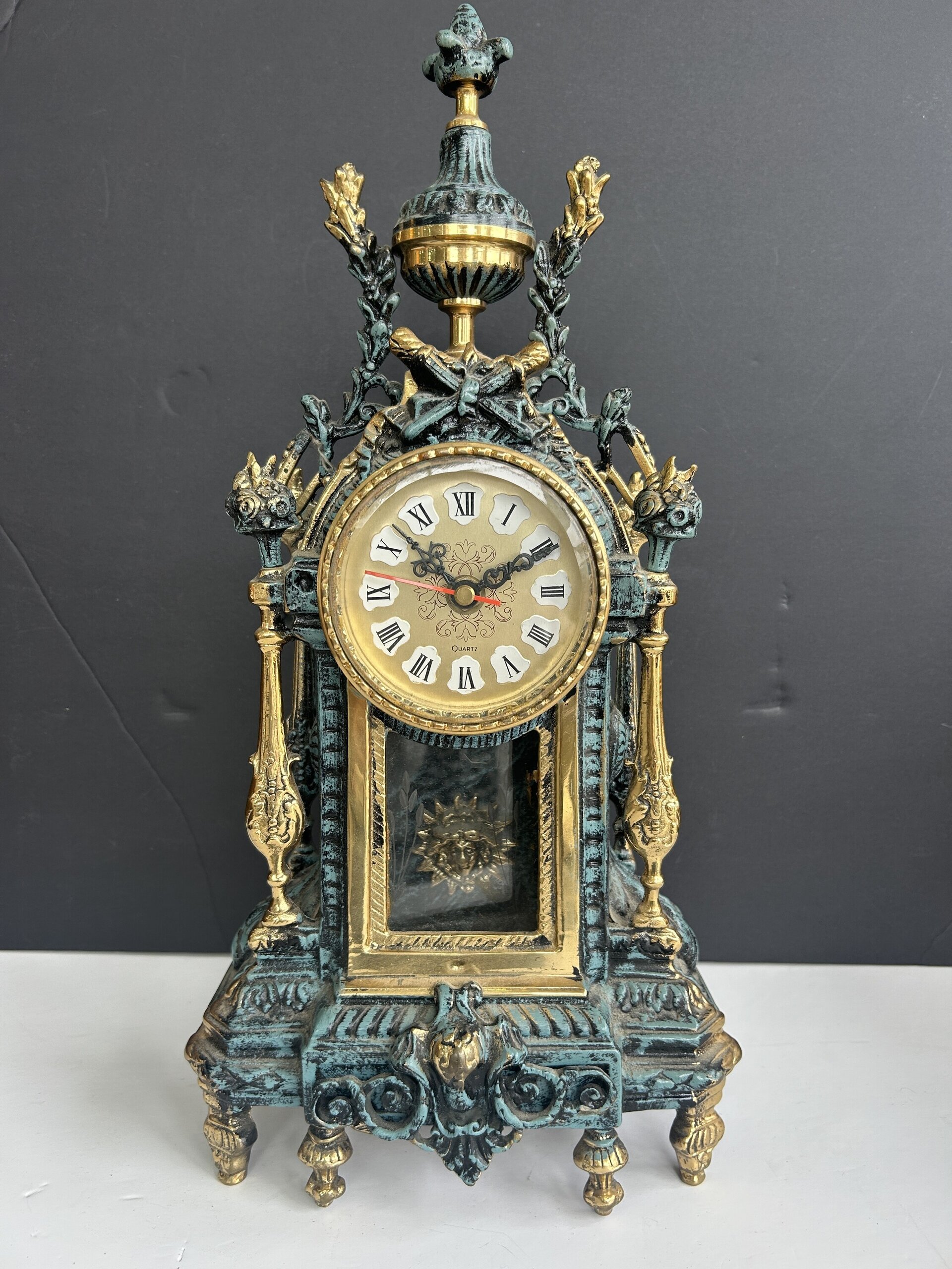 Reloj de sobremesa de estilo rococó. - 6