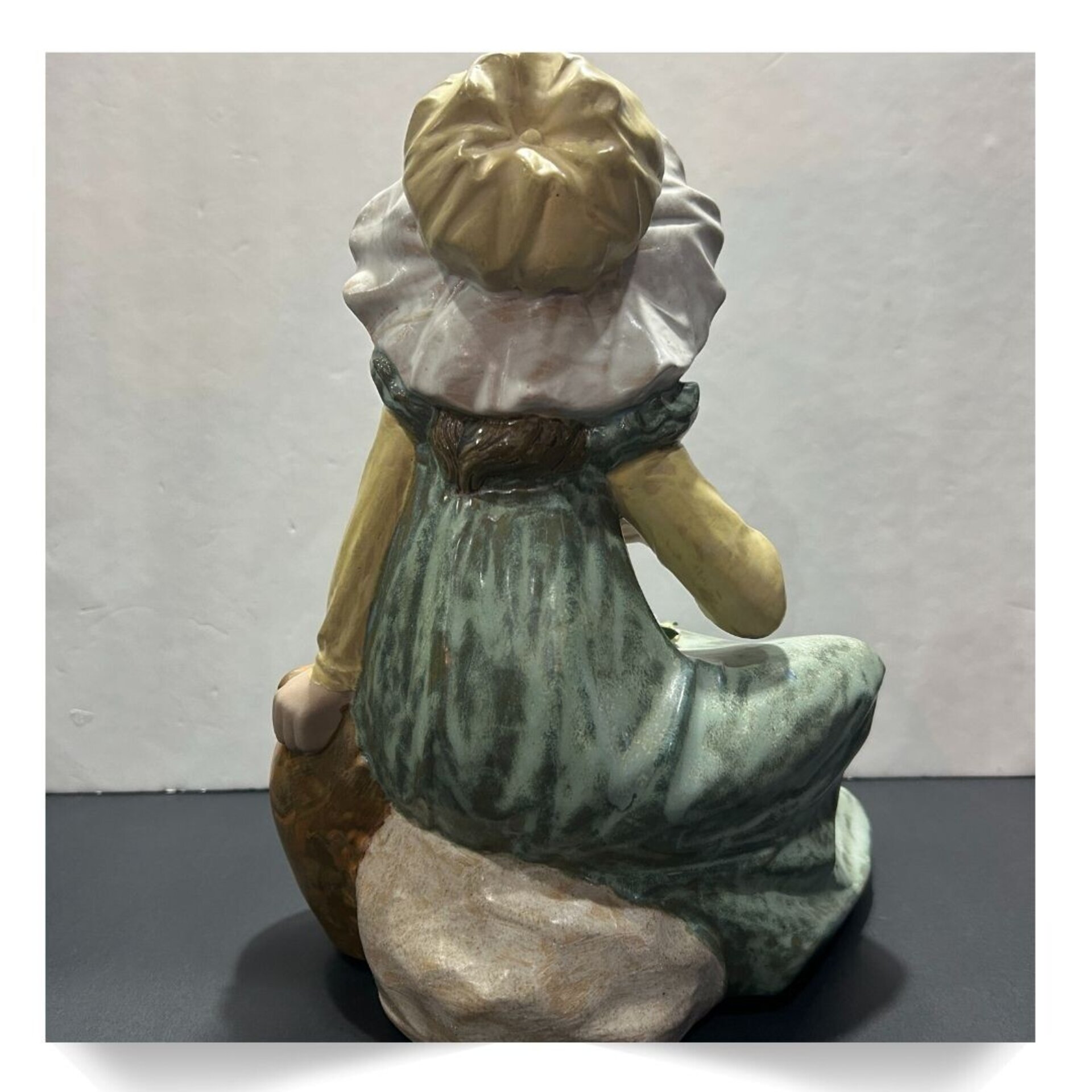 Figura de porcelana de la marca Tengra - 4